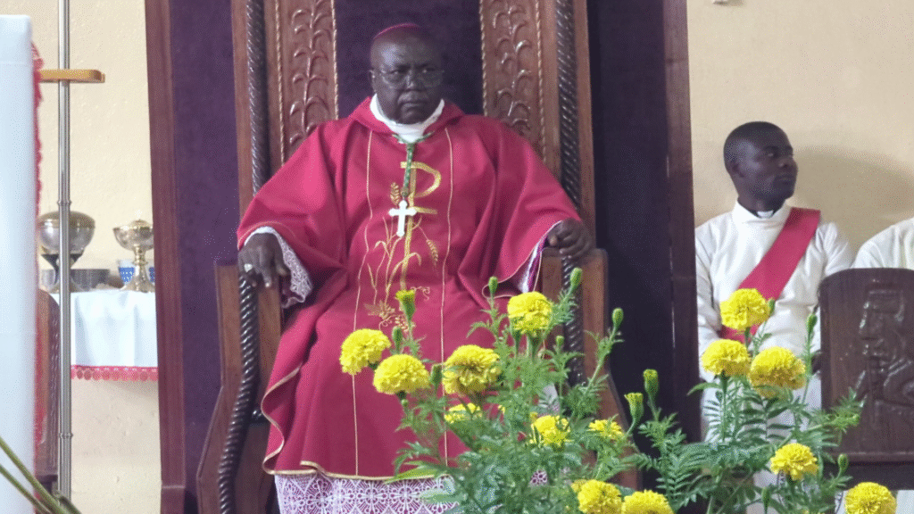 vlcsnap-2025-10-20-17h36m28s064-1024x576 Présidentielle 2025: L’Evêque de Bafoussam demande de respecter la vérité des urnes